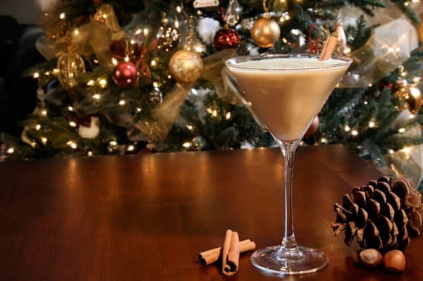 6 WAYS TO MAKE YOUR CHRISTMAS PARTY SHINE