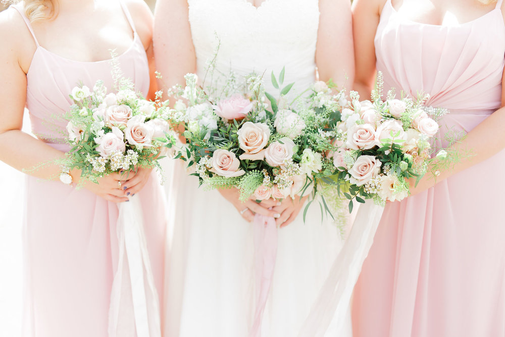 8 Top Tips For Choosing & Buying The Perfect Wedding Flowers